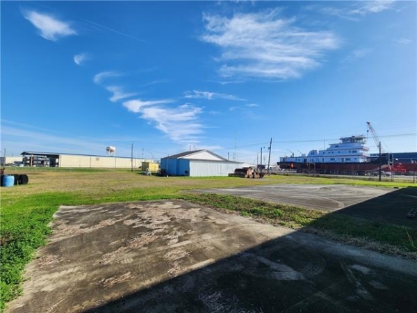 Listing Image #3 - Industrial for sale at 602 Engineers Rd, Belle Chasse LA 70037