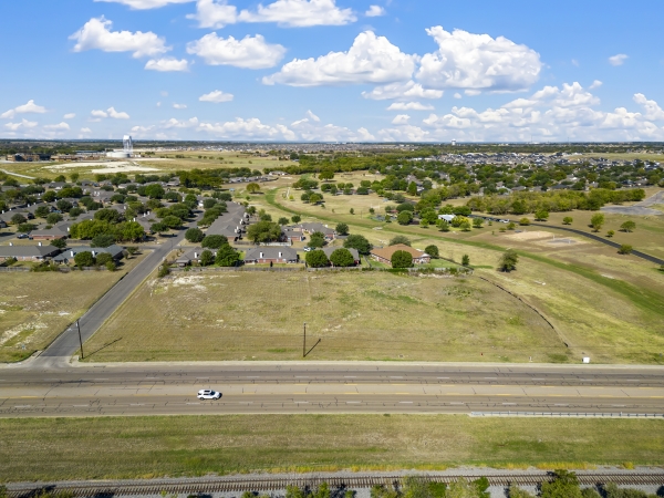 Listing Image #2 - Land for sale at 2.84 Acres Hewitt Dr, Hewitt TX 76643