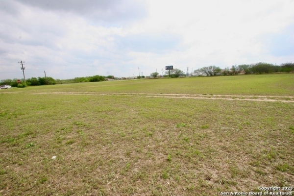Listing Image #2 - Others for sale at 1732 W FM 351, Beeville TX 78102