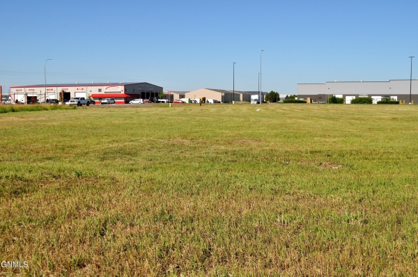 Listing Image #3 - Industrial for sale at 3101 E Rock Island Place, Bismarck ND 58504