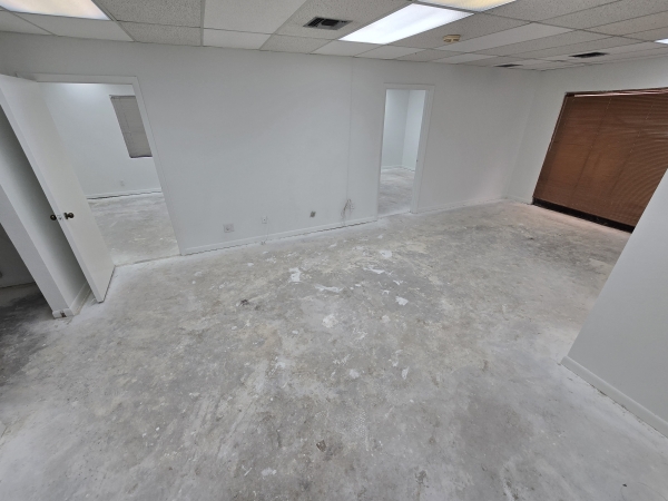 Listing Image #5 - Office for sale at 7800 W Oakland Park Blvd #100 & 101, Sunrise FL 33351 Listing Image #5 - Office for sale at 7800 W Oakland Park Blvd #100 & 101, Sunrise FL 33351