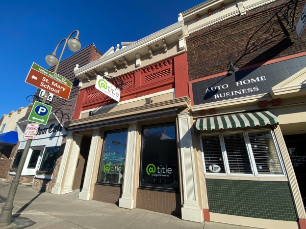 Listing Image #1 - Office for sale at 208 South Knowles Avenue, New Richmond WI 54017