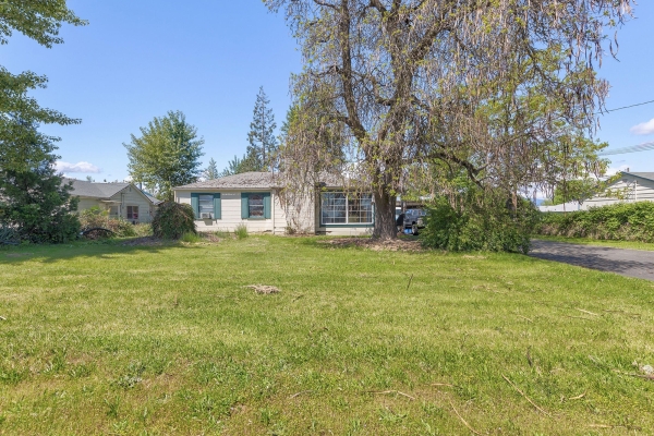 Listing Image #2 - Others for sale at 1694 Dowell Road, Grants Pass OR 97527