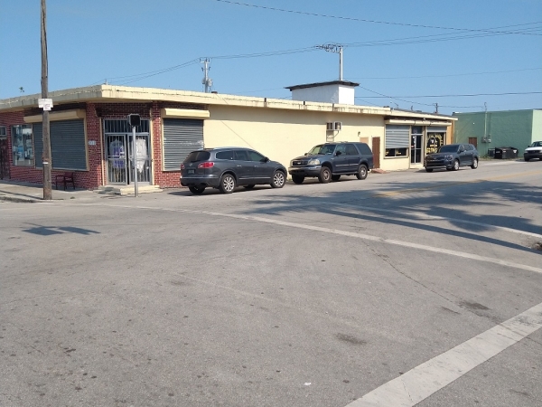 Listing Image #1 - Retail for sale at 201 SW Avenue B 116 Sw 2nd ST, Belle Glade FL 33430 Listing Image #1 - Retail for sale at 201 SW Avenue B 116 Sw 2nd ST, Belle Glade FL 33430