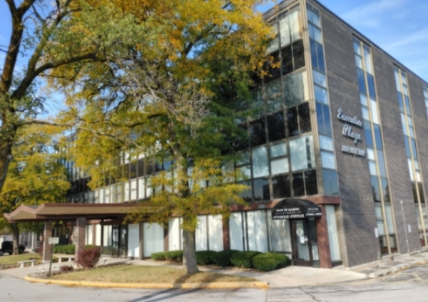 Listing Image #1 - Office for sale at 1010 Dixie Highway , #306, Chicago Heights IL 60411
