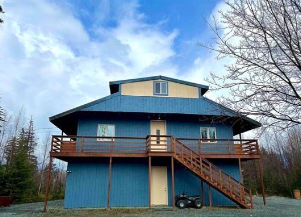 Listing Image #1 - Bed Breakfast for sale at 452 NEW HART STREET, HAINES AK 99827