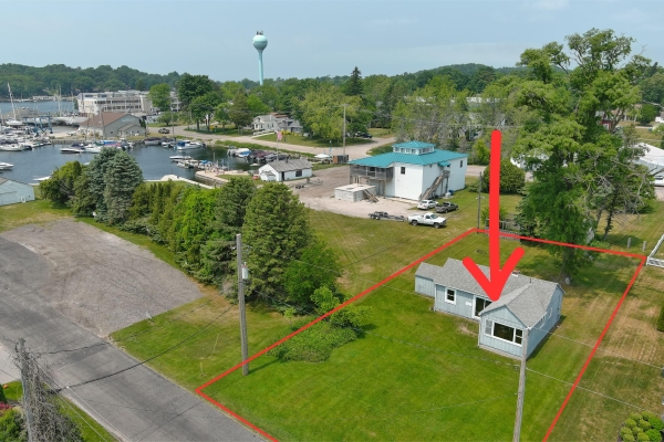 Listing Image #1 - Land for sale at 118 E Lake Road, Pentwater MI 49449
