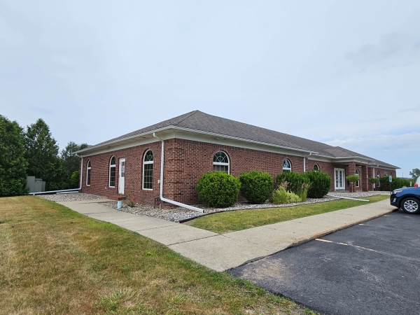 Listing Image #2 - Office for sale at 2205 Traunter, Saginaw MI 48604