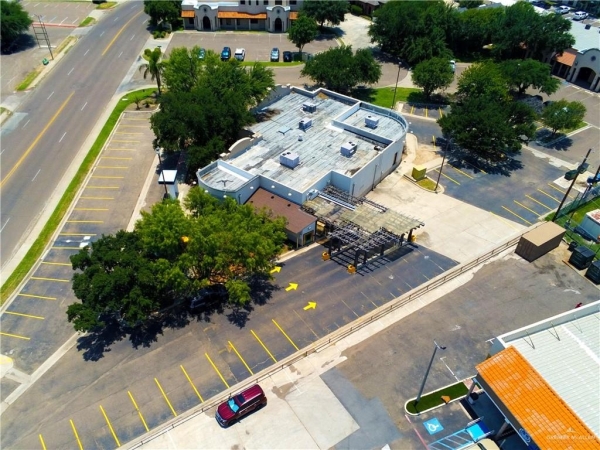 Listing Image #1 - Office for sale at 102 Del Court, Laredo TX 78041