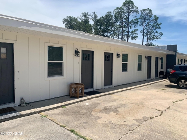 Listing Image #2 - Multi-family for sale at 1400 Gulf Avenue 1-10, Panama City FL 32401