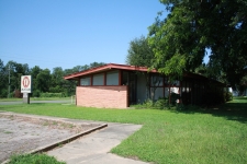 Listing Image #2 - Office for sale at 300 W Broadway, Winnsboro TX 75494