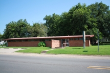 Listing Image #3 - Office for sale at 300 W Broadway, Winnsboro TX 75494