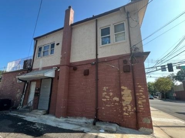 Listing Image #3 - Others for sale at 282 Chancellor Avenue, Newark NJ 07112