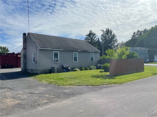 Listing Image #3 - Others for sale at 422 Kinne Street, Dewitt NY 13057