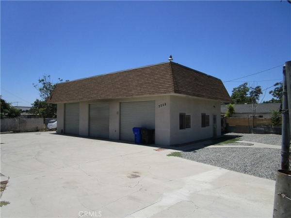 Listing Image #3 - Others for sale at 7712 Victoria Avenue, Highland CA 92346