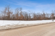 Listing Image #2 - Others for sale at 2215 Timber Wolf Trail Se, Cedar Rapids IA 52403