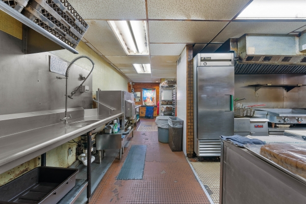 Listing Image #6 - Retail for sale at 347 N Scott Avenue, Belton MO 64012 Listing Image #6 - Retail for sale at 347 N Scott Avenue, Belton MO 64012