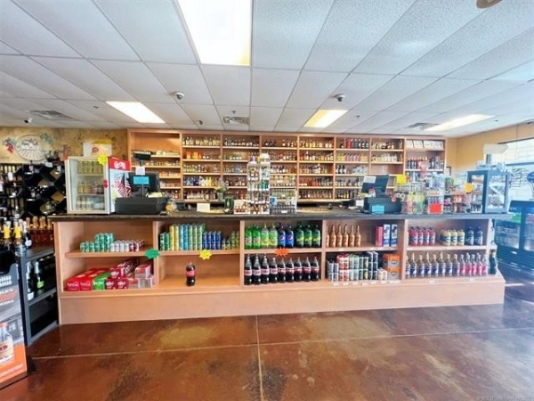 Listing Image #3 - Others for sale at 3040 S Muskogee Avenue 102, Tahlequah OK 74464
