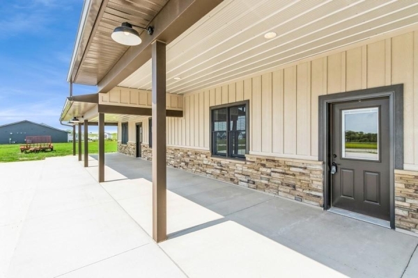 Listing Image #3 - Others for sale at 106 Towne Centre Dr 3-4, Urbana IA 52345