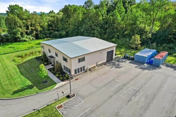 Listing Image #1 - Industrial for sale at 19 Donovan Dr, Hopewell Junction NY 12533