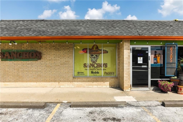 Listing Image #1 - Retail for sale at 6505 Nieman Road, Shawnee KS 66203