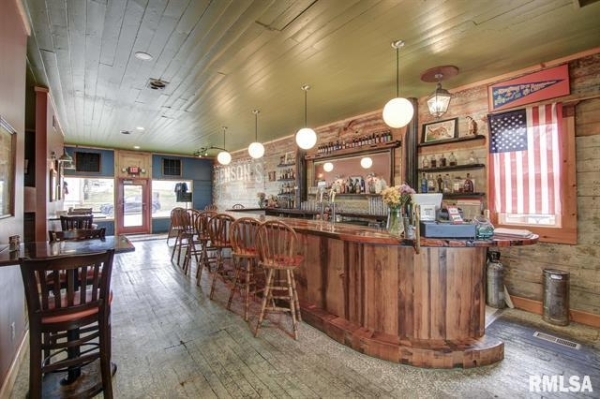 Listing Image #3 - Retail for sale at 108 South Main Street, Albany IA 61230