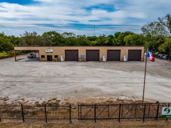Listing Image #1 - Industrial for sale at 516 NE 2nd Street, Kerens TX 75144