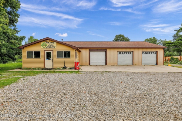 Listing Image #1 - Others for sale at 2607 E Kinsel Highway, Charlotte MI 48813