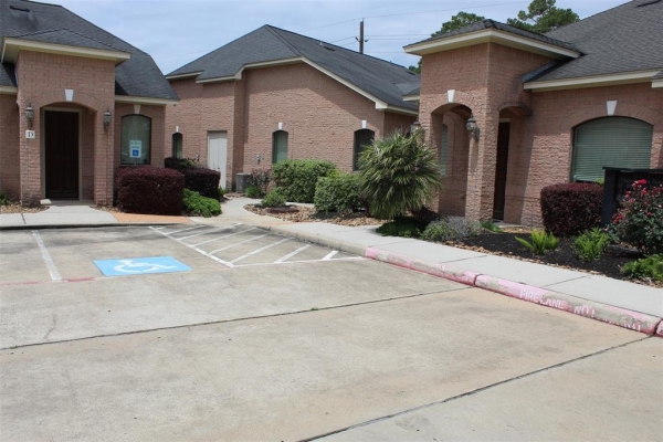 Listing Image #2 - Office for sale at 11103 McCracken Circle, Unit #C, Cypress TX 77429