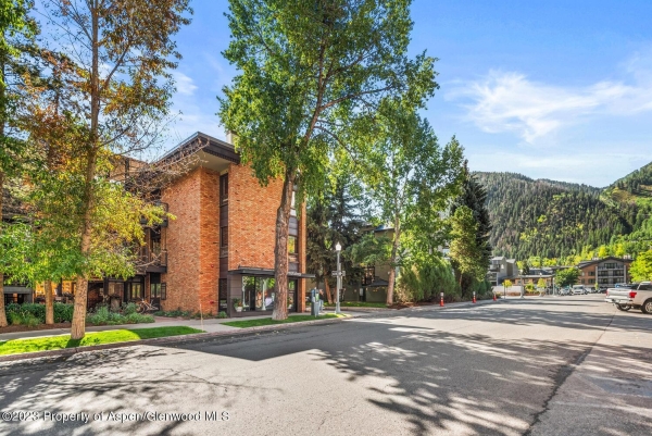 Listing Image #3 - Others for sale at 300 S Spring Street 202 & 302, Aspen CO 81611