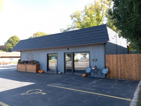 Listing Image #1 - Retail for sale at 230 E GREEN BAY Street, SHAWANO WI 54166