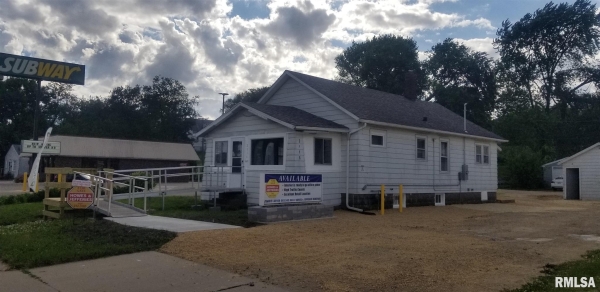 Listing Image #1 - Others for sale at 2316 Camanche Avenue, Clinton IA 52732