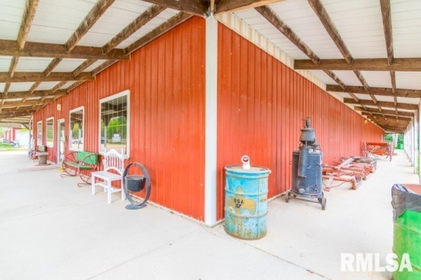 Listing Image #3 - Others for sale at 23080 Waller Road, Fulton IL 61252