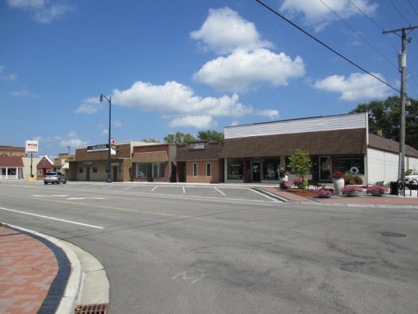 Listing Image #3 - Retail for sale at 275 S BROADWAY Street, Coal City IL 60416