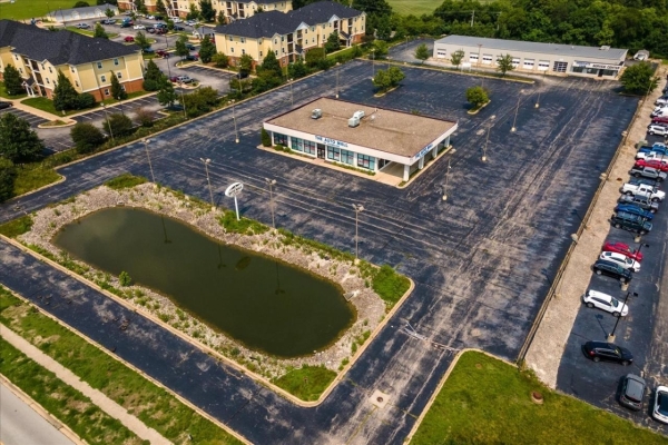 Listing Image #3 - Retail for sale at 1910 Moreland Boulevard, Champaign IL 61822