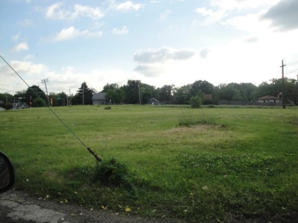 Listing Image #2 - Land for sale at 1607 Maple Road, Joliet IL 60432