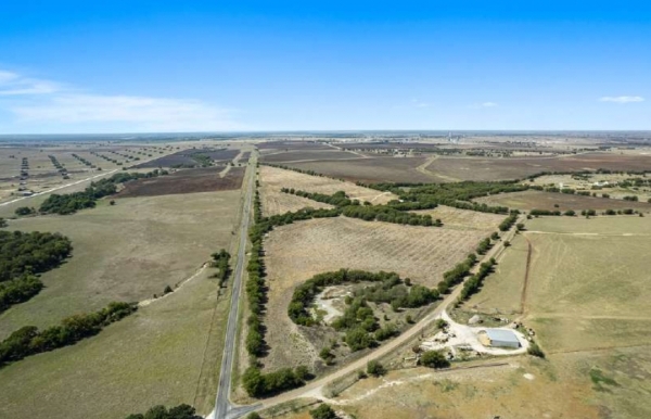 Listing Image #3 - Land for sale at 3045 Mother Neff Parkway, McGregor TX 76657