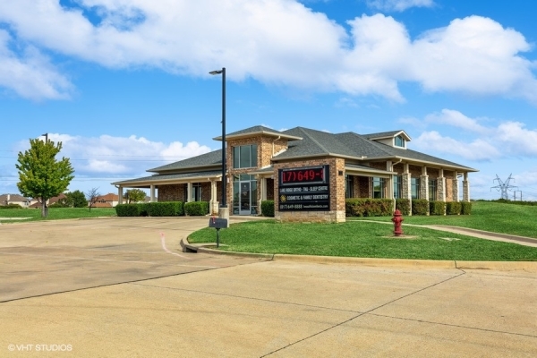 Listing Image #1 - Office for sale at 5535 Lake Ridge Pkwy, Grand Prairie TX 75052