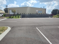 Retail property for sale in Springfield, TN
