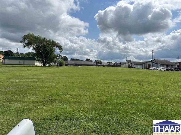 Listing Image #1 - Land for sale at 3020 S 13th Street, Terre Haute IN 47802