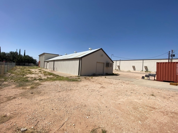 Listing Image #3 - Industrial for sale at 920 W 2nd St, Odessa TX 79763