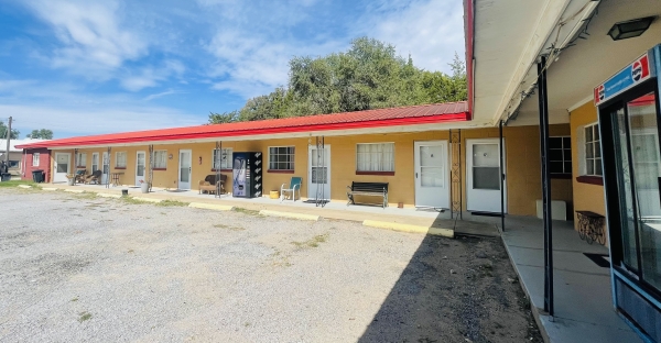 Listing Image #3 - Hotel for sale at 400 W 4th Ave, Ashland KS 67831