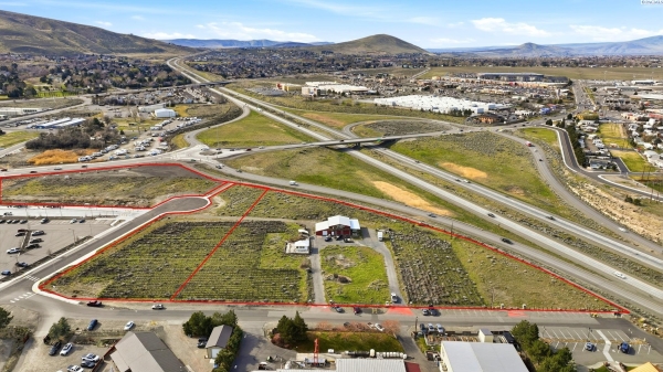 Listing Image #3 - Land for sale at 691 Windmill Road, Richland WA 99352