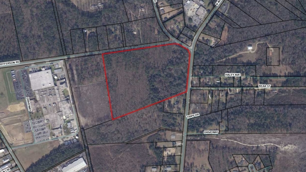 Listing Image #1 - Land for sale at 1674 N Main Street, Sumter SC 29153