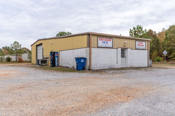 Listing Image #2 - Industrial for sale at 1110 Railroad Bed Rd, Collinwood TN 38450