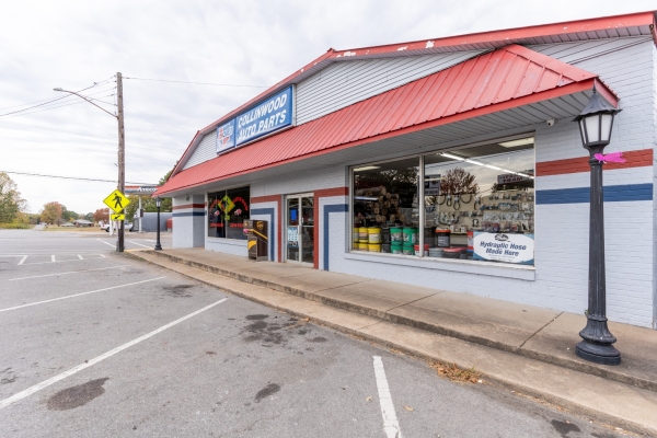 Listing Image #2 - Retail for sale at 101 E Broadway St, Collinwood TN 38450