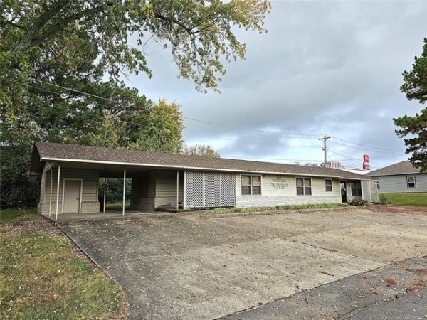 Listing Image #3 - Others for sale at 209 Woodlawn Avenue, Tahlequah OK 74464