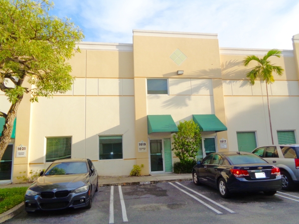 Listing Image #1 - Office for sale at 1019 NW 31st Avenue, Pompano Beach FL 33069 Listing Image #1 - Office for sale at 1019 NW 31st Avenue, Pompano Beach FL 33069