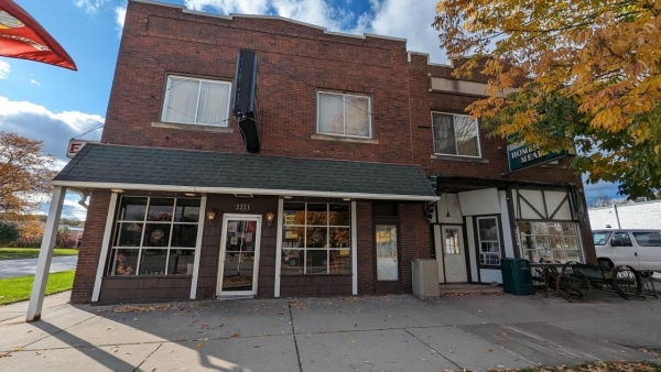 Listing Image #2 - Retail for sale at 2221 S Michigan Street, South Bend IN 46613