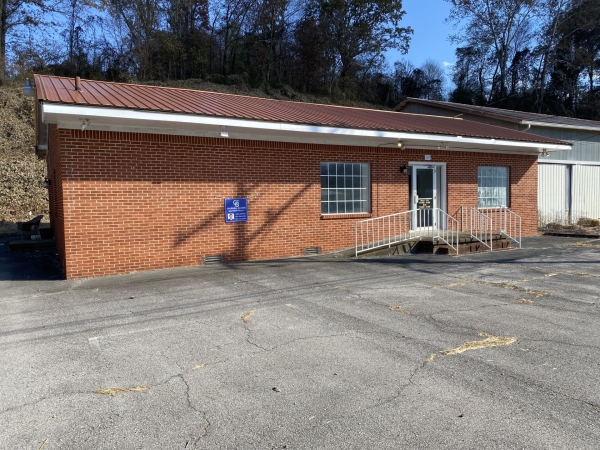 Listing Image #2 - Office for sale at 149 Linden Rd, Centerville TN 37033